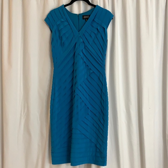 Blue dress in perfect condition! - Picture 1 of 4